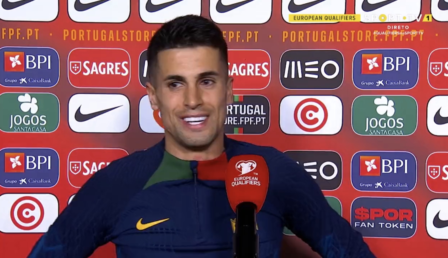 V Deo Rea O Pica De Cancelo Ao Saber Que Tinha Um Novo Treinador