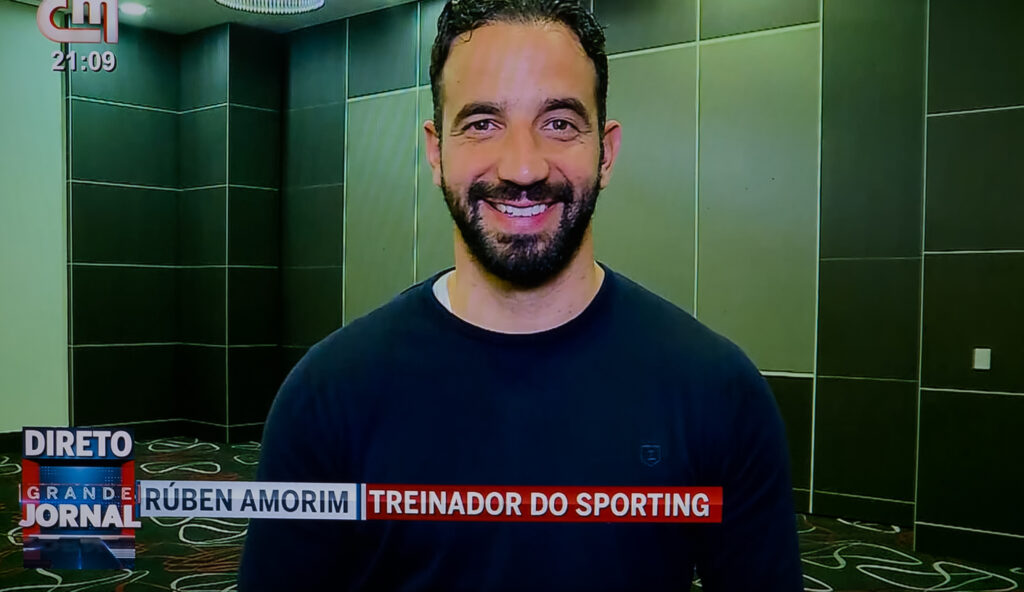 VÍdeo Apesar De Ser Apertado Pela Cmtv Rúben Amorim Dá Os Parabéns Pelos 10 Anos Do Canal 