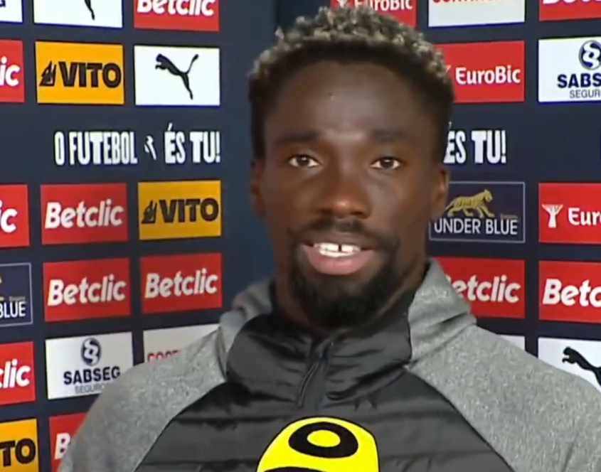 (VÍDEO) A flash-interview de Lawrence Ofori que é candidata a melhor do ...