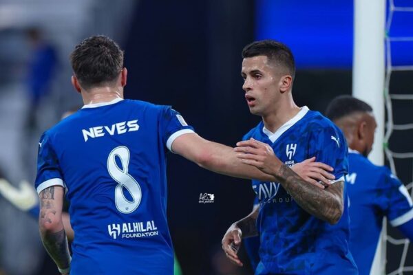 João Cancelo e Ruben Neves